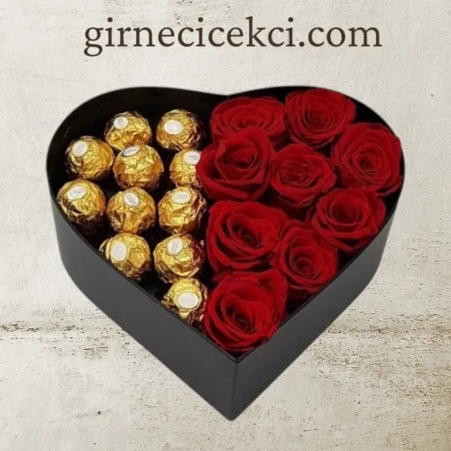 Kalp Kutuda 9 Kırmızı Gül Ve 11 Çikolata Kalp Kutuda 9 Kırmızı Gül Ve 11 Çikolata